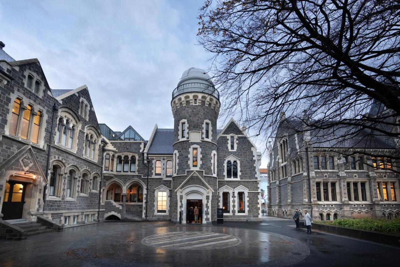 The Observatory Hotel クライストチャーチ エクステリア 写真 The University of Canterbury