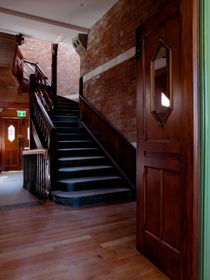 The Observatory Hotel クライストチャーチ エクステリア 写真 The staircase