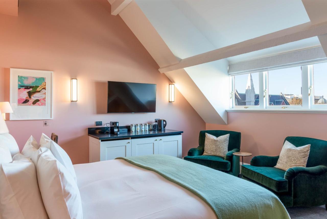 The Observatory Hotel クライストチャーチ エクステリア 写真 A bedroom at The Ivy Collection